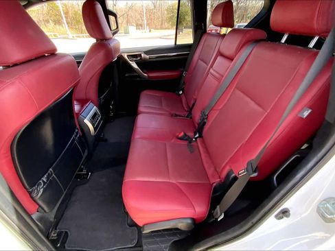 Used 2020 Lexus GX 460 Premium w/ Premium Package image 20