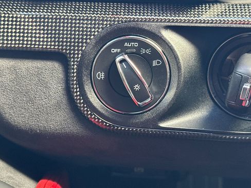 Used 2018 Porsche 911 GT2 RS image 32