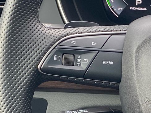 Used 2024 Audi Q5 e Premium Plus w/ Premium Plus Package image 8