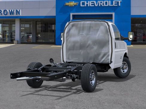 New 2025 Chevrolet Express 3500 Work Van w/ Power Convenience Package image 27