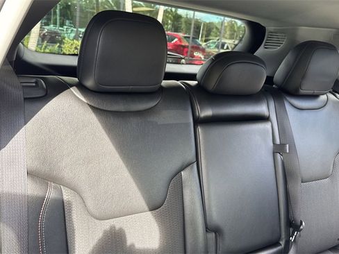 Used 2022 Jeep Compass Trailhawk w/ Trailhawk Convenience Group image 48