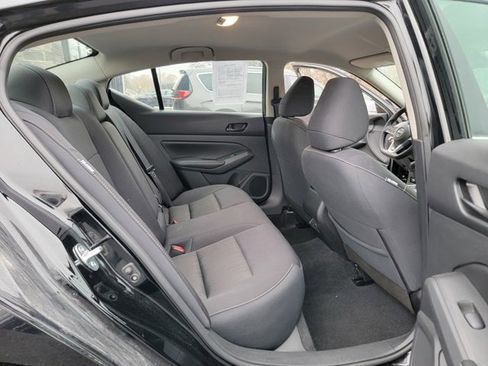 Used 2024 Nissan Altima 2.5 SV image 25