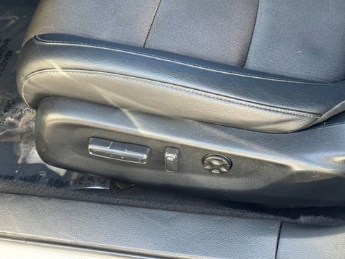 Used 2018 Honda Accord LX image 19