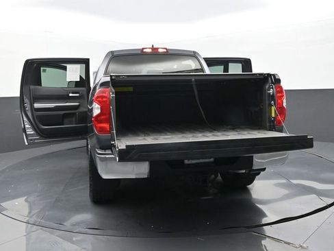 Used 2021 Toyota Tundra SR5 w/ SR5 Upgrade Package AWD/4WD image 36