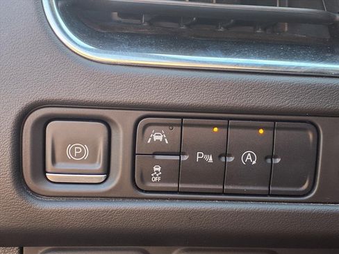 Used 2023 Chevrolet Tahoe LT image 12