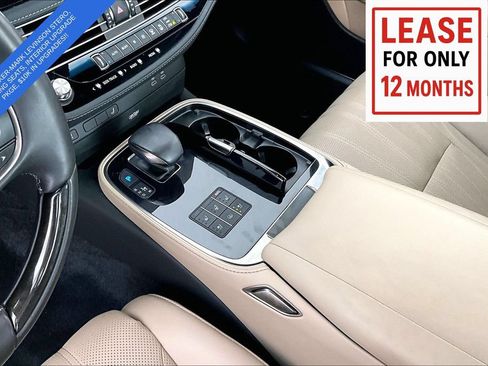Used 2023 Lexus LS 500 AWD w/ Interior Upgrade Package image 17