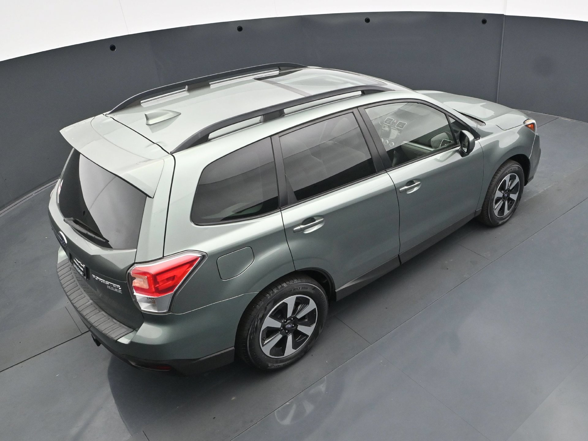 Used 2017 Subaru Forester 2.5i Premium w/ Popular Package #2A AWD/4WD image 40