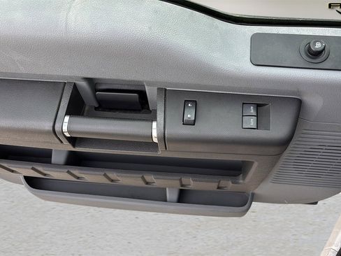 Used 2014 Ford F450 XL w/ Power Equipment Group image 16