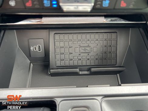 New 2025 Ford F150 Lariat w/ Equipment Group 502A High image 25