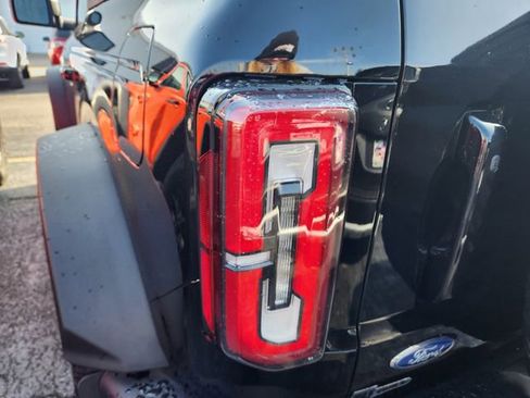 Used 2023 Ford Bronco Outer Banks w/ Sasquatch Package image 5