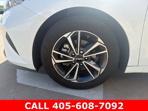 Used 2024 Kia Forte LXS FWD image 17