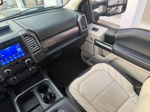 Used 2021 Ford F350 Limited w/ FX4 Off-Road Package AWD/4WD image 7