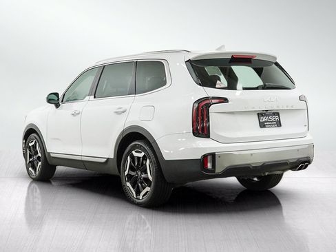 Used 2023 Kia Telluride EX w/ EX Captain's Chair Package AWD/4WD image 4
