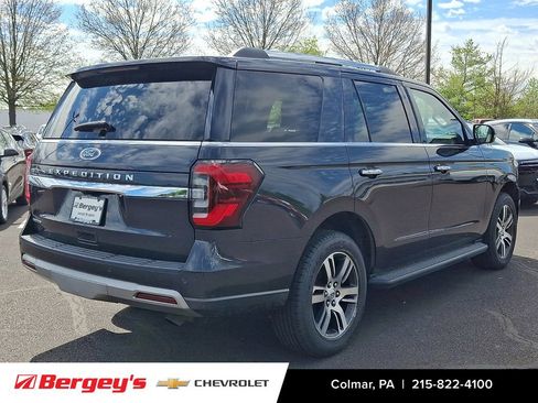 Used 2024 Ford Expedition Limited AWD/4WD image 5