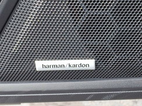 Certified 2025 Subaru Outback Onyx Edition XT image 28