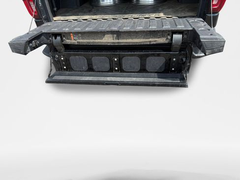 Used 2023 GMC Sierra 1500 AT4 w/ Technology Package AWD/4WD image 14