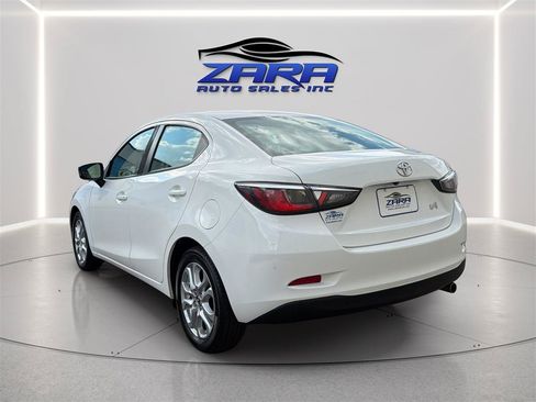 Used 2017 Toyota Yaris iA FWD image 5