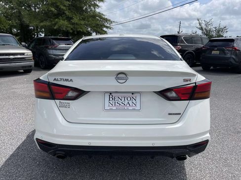 Used 2024 Nissan Altima 2.0 SR FWD image 4