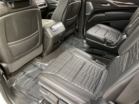 Certified 2023 Cadillac Escalade Sport Platinum w/ LPO, ONYX Package image 16