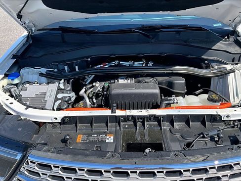 Used 2022 Ford Explorer Limited w/ Hybrid Equipment Group 310A RWD image 9