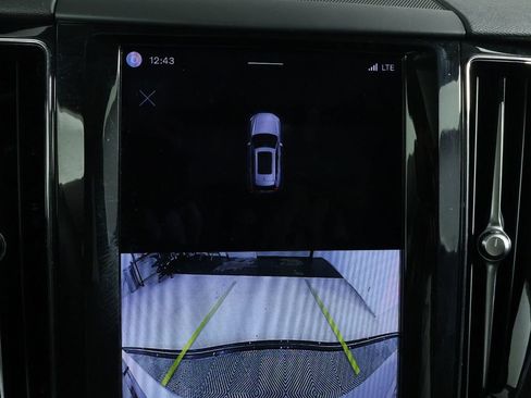 Certified 2023 Volvo XC60 B5 Plus w/ Climate Package FWD image 13