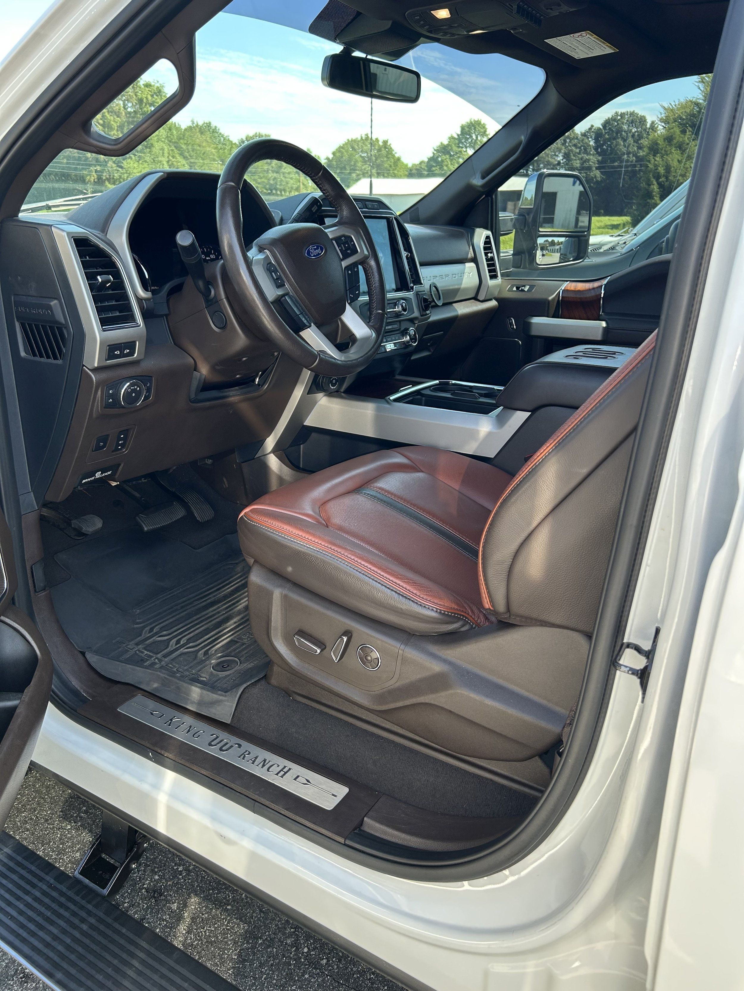 Used 2022 Ford F250 King Ranch w/ King Ranch Ultimate Package AWD/4WD image 7