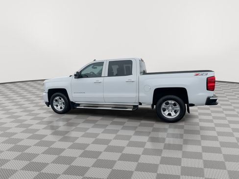 Used 2018 Chevrolet Silverado 1500 LT w/ All Star Edition image 6