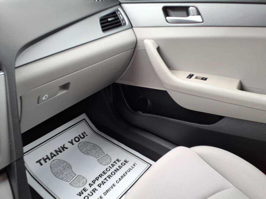 Used 2016 Hyundai Sonata SE FWD image 22