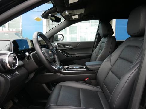 Used 2025 Chevrolet Equinox LT w/ Convenience Package II AWD/4WD image 7