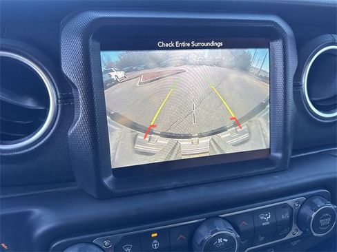 Used 2018 Jeep Wrangler Unlimited Sahara w/ Dual Top Group image 26