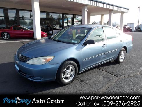 Used 2004 Toyota Camry LE image 1