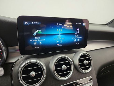 Used 2022 Mercedes-Benz GLC 300 image 9