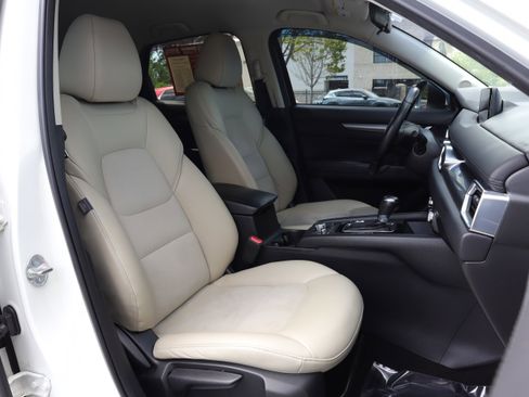 Used 2018 MAZDA CX-5 Touring image 25