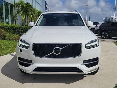Used 2018 Volvo XC90 T5 Momentum w/ Momentum Plus Package image 2