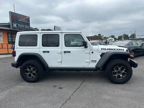 Used 2018 Jeep Wrangler Unlimited Rubicon w/ Cold Weather Group AWD/4WD image 4