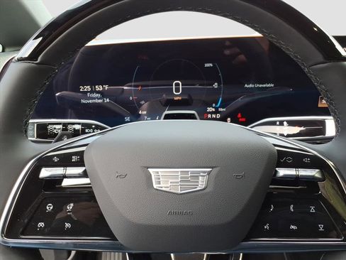 New 2026 Cadillac Optiq Luxury 1 image 15
