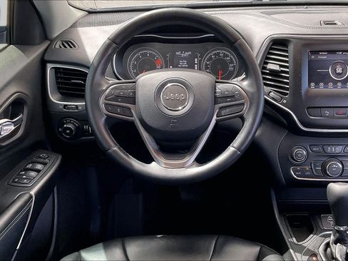 Used 2020 Jeep Cherokee Latitude Plus FWD image 6