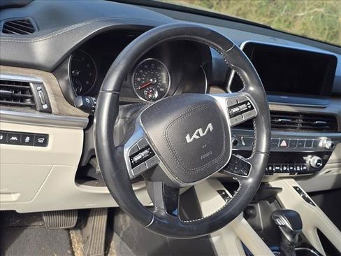 Used 2022 Kia Telluride EX w/ EX Premium Package image 5