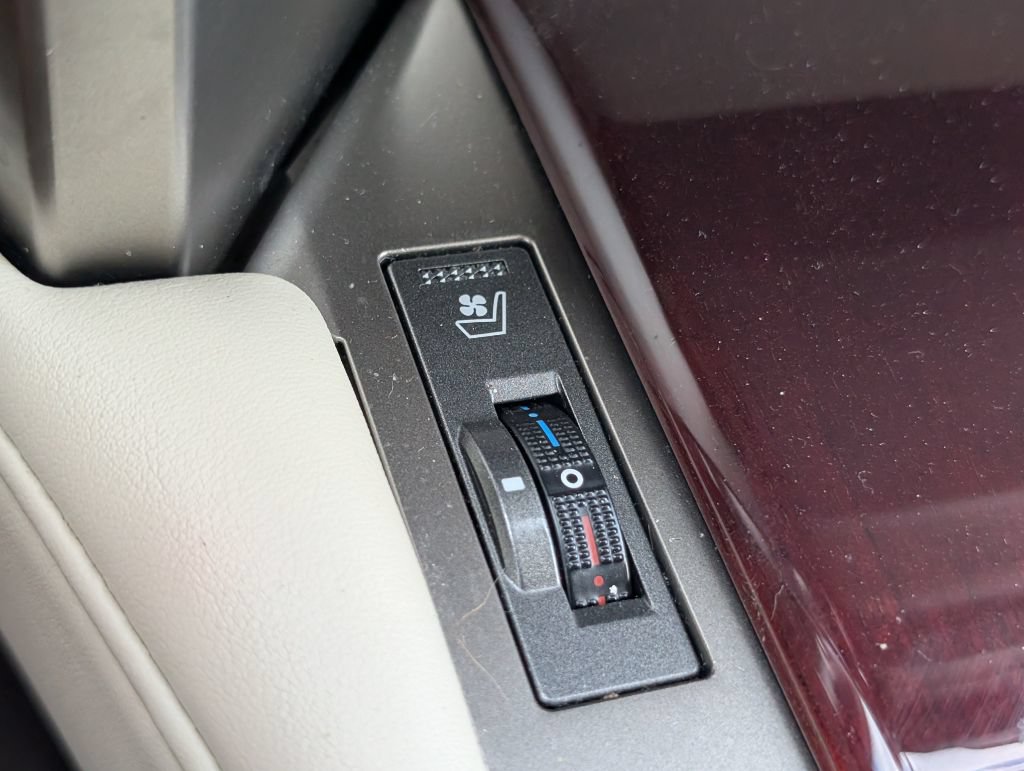 Used 2019 Lexus GX 460 Luxury AWD/4WD image 21