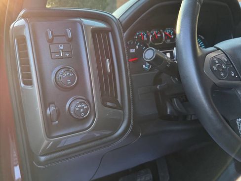 Used 2018 Chevrolet Silverado 2500 High Country w/ Duramax Plus Package image 9