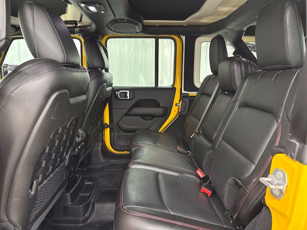 Used 2018 Jeep Wrangler Unlimited Rubicon w/ Dual Top Group AWD/4WD image 10