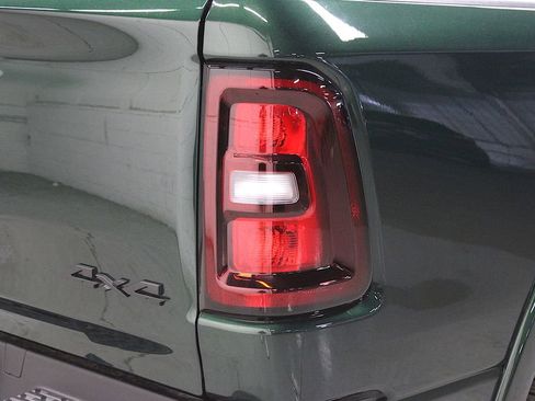 New 2026 RAM 1500 4x4 Crew Cab image 43