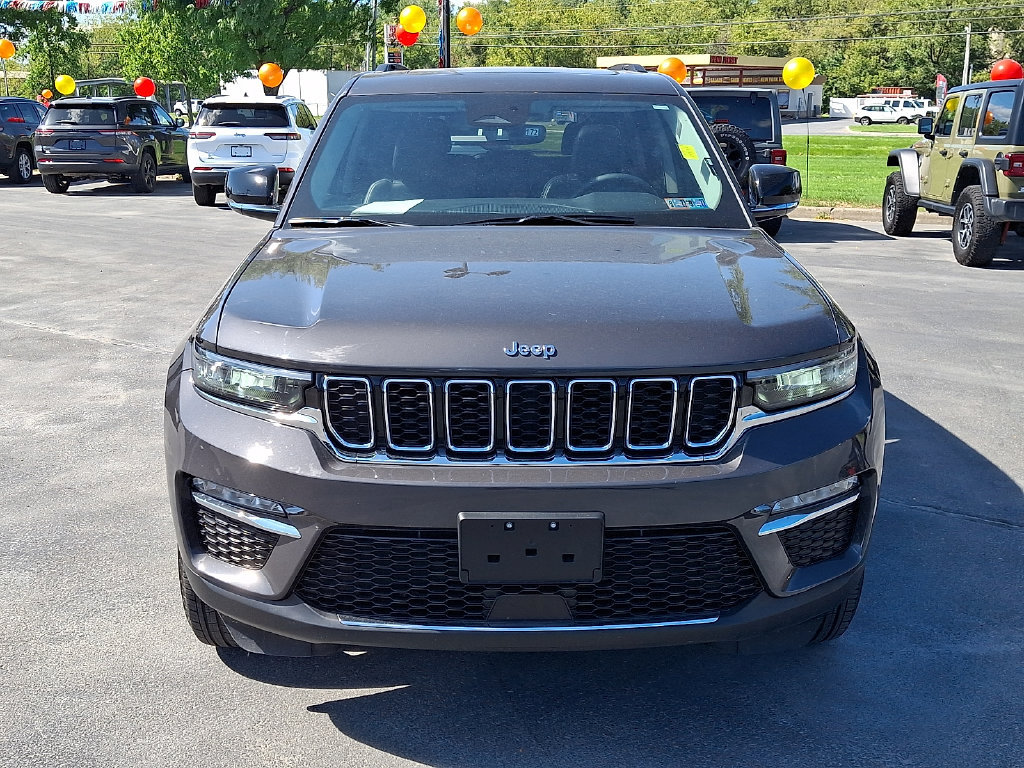 Certified 2023 Jeep Grand Cherokee Limited AWD/4WD image 2