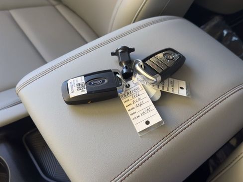 New 2026 Ford Explorer Active w/ Active Comfort Package image 68