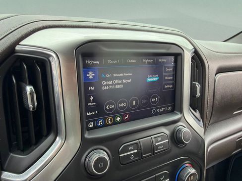 Used 2020 Chevrolet Silverado 1500 RST AWD/4WD image 26