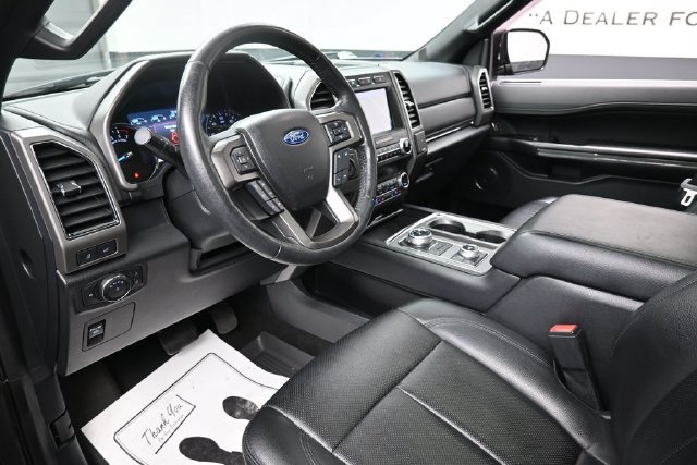 Used 2020 Ford Expedition XLT w/ Equipment Group 202A AWD/4WD image 19