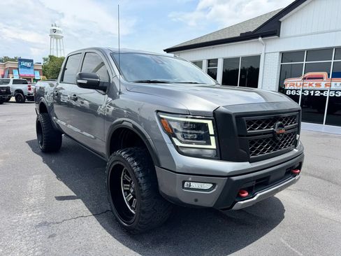 Used 2020 Nissan Titan PRO-4X w/ Pro-4x Convenience Package AWD/4WD image 2