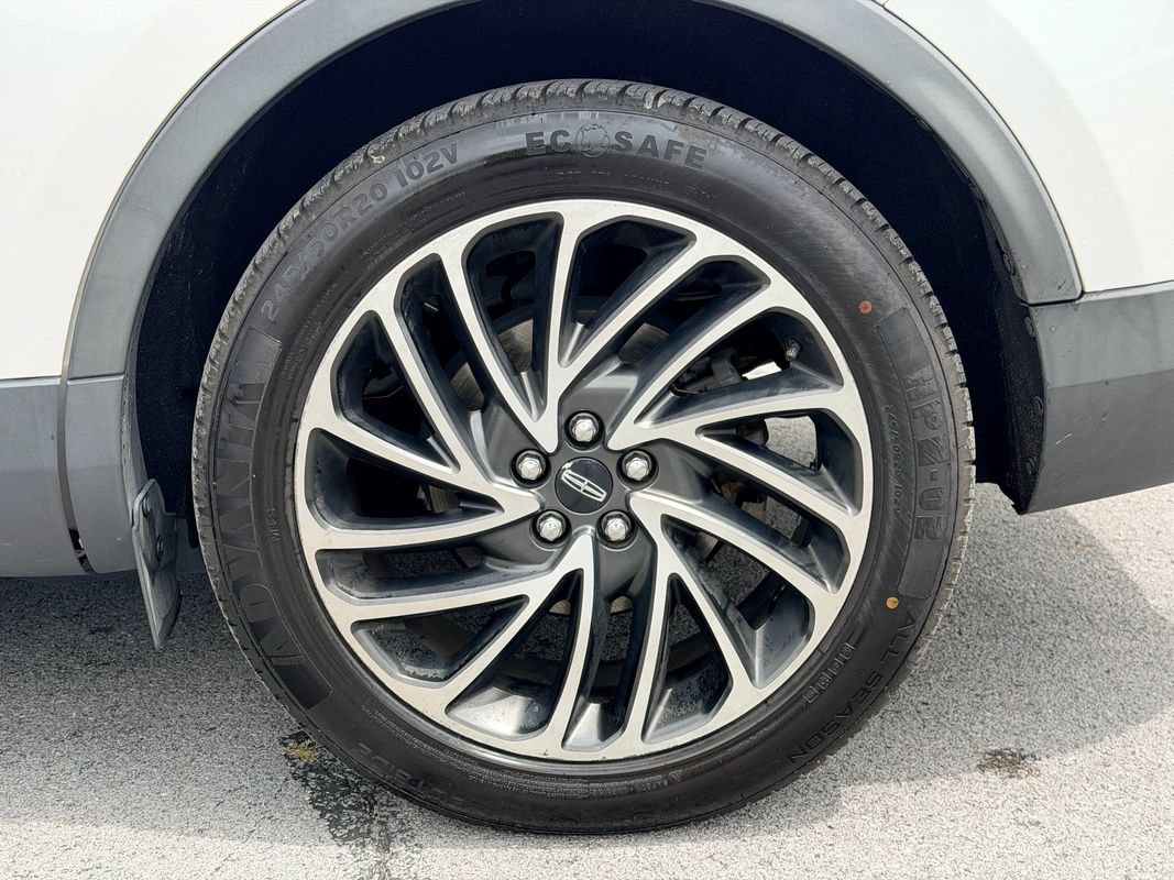 Used 2019 Lincoln Nautilus Reserve FWD image 28