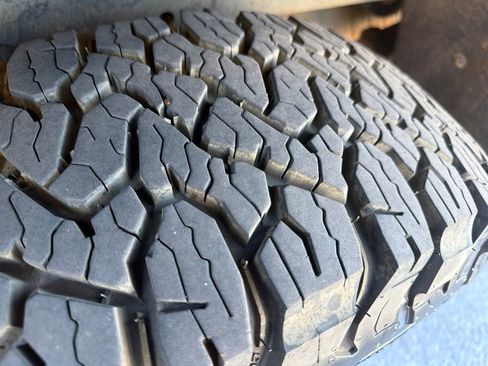 Used 2018 GMC Canyon SLT w/ Trailering Package image 30