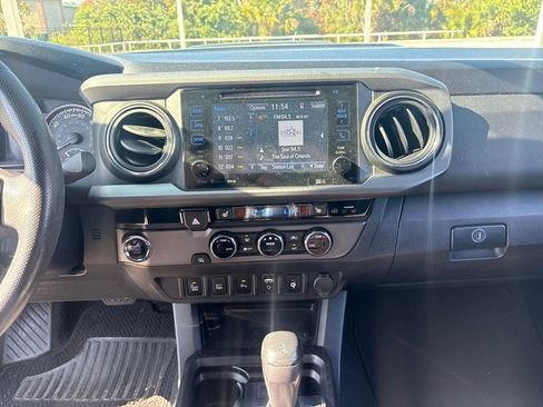 Used 2016 Toyota Tacoma 2WD Double Cab image 22
